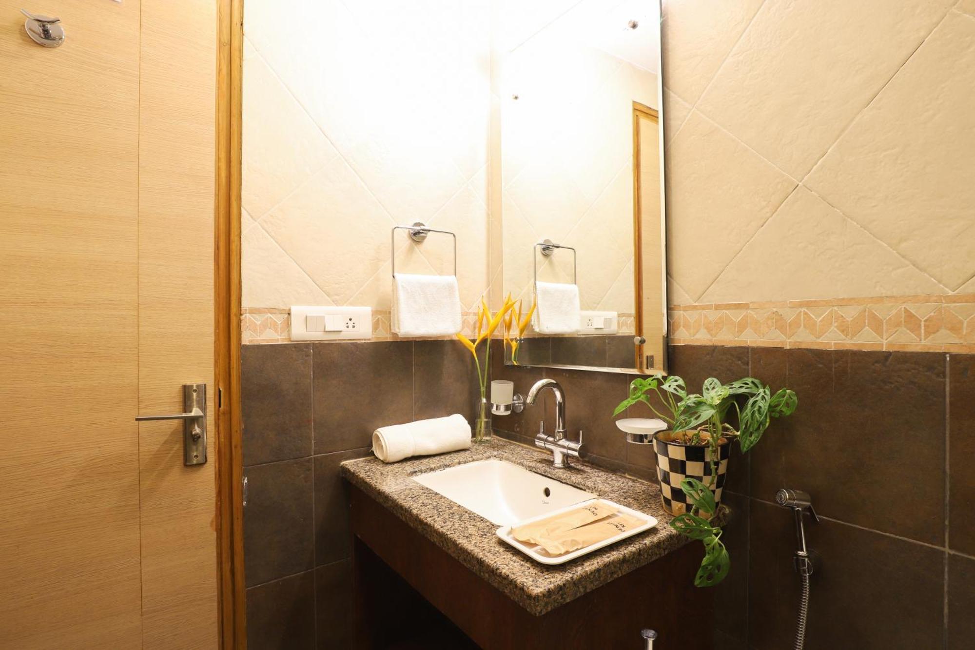 Veera Strand Park Serviced Apartments Near Calangute Eksteriør billede